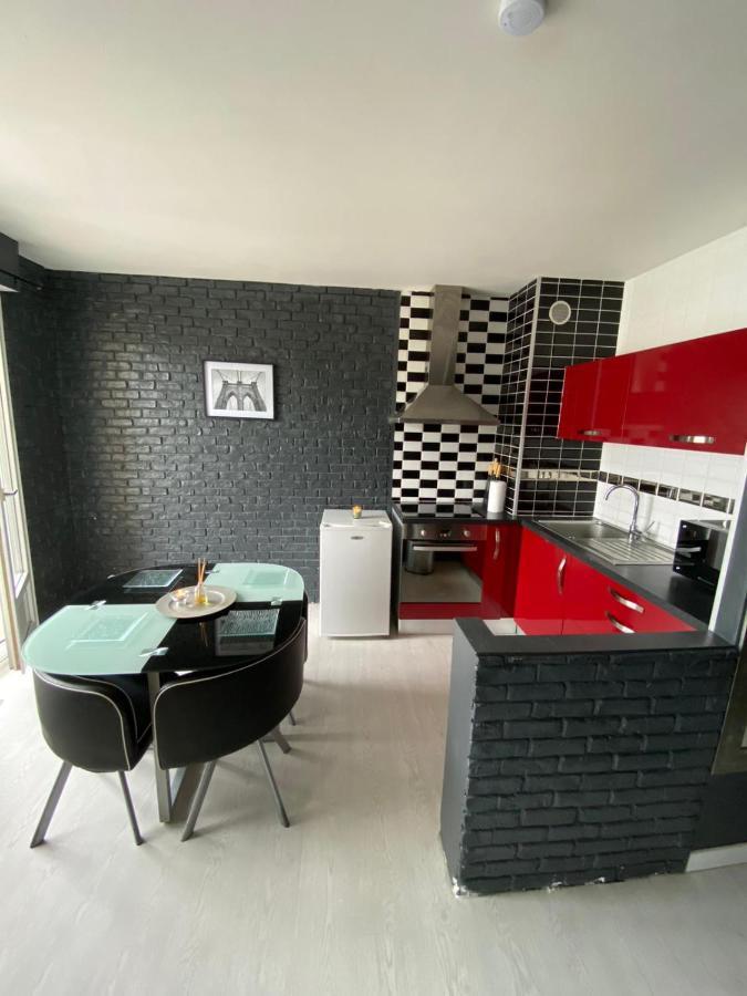 Verdun Mantes-la-Jolie Extérieur photo