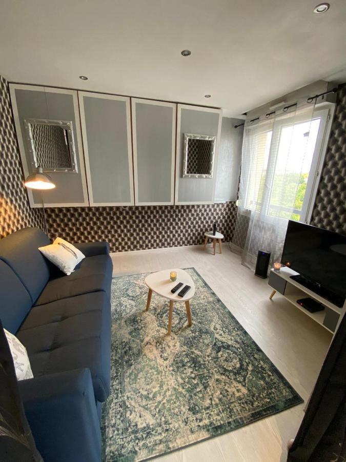 Verdun Mantes-la-Jolie Extérieur photo