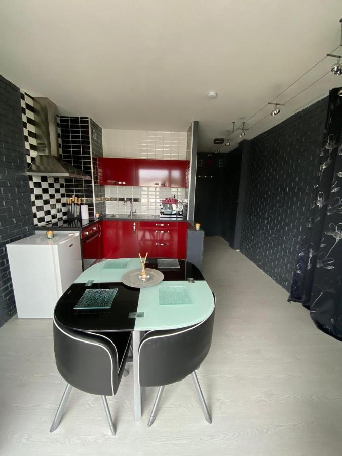 Verdun Mantes-la-Jolie Extérieur photo