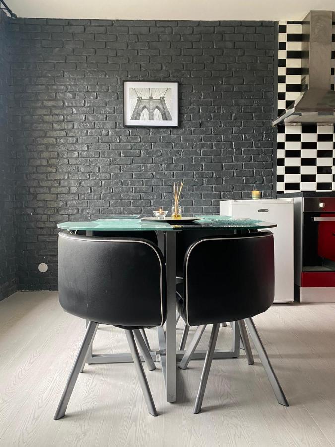 Verdun Mantes-la-Jolie Extérieur photo